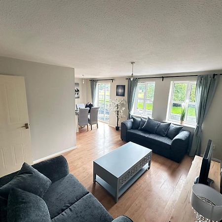 Lovely 2 Dbl Bed Apartment Near Heaton Park And North Manchester Hospital With Parking Kültér fotó
